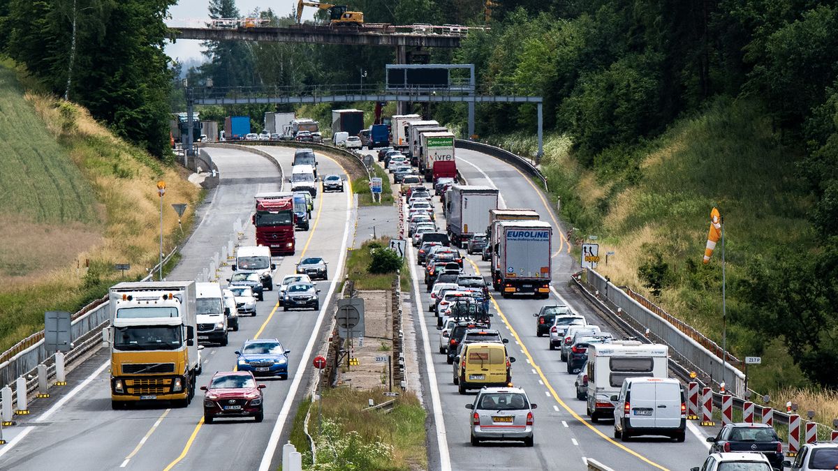 Pravda o dálnicích: Česko staví průměrně 20 kilometrů ročně, Polsko 280